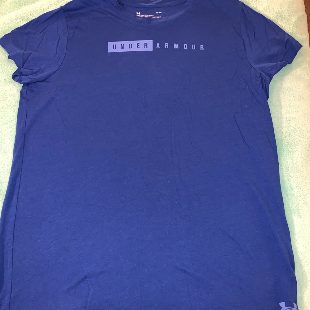 🌸 Under Armour T Shirt